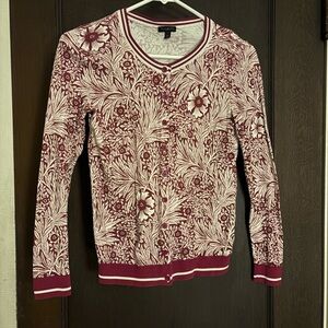 Talbots Women's Red and White Floral V-Neck Sweater